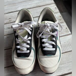 Puma | Cruise Rider | Ivory | pink | teal | platform | women’s size 8